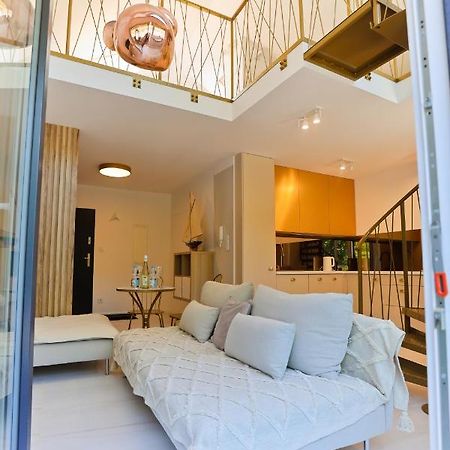 M&K Apartamenty Sailors Golden Yacht, Gdansk - Wyspa Sobieszewska エクステリア 写真