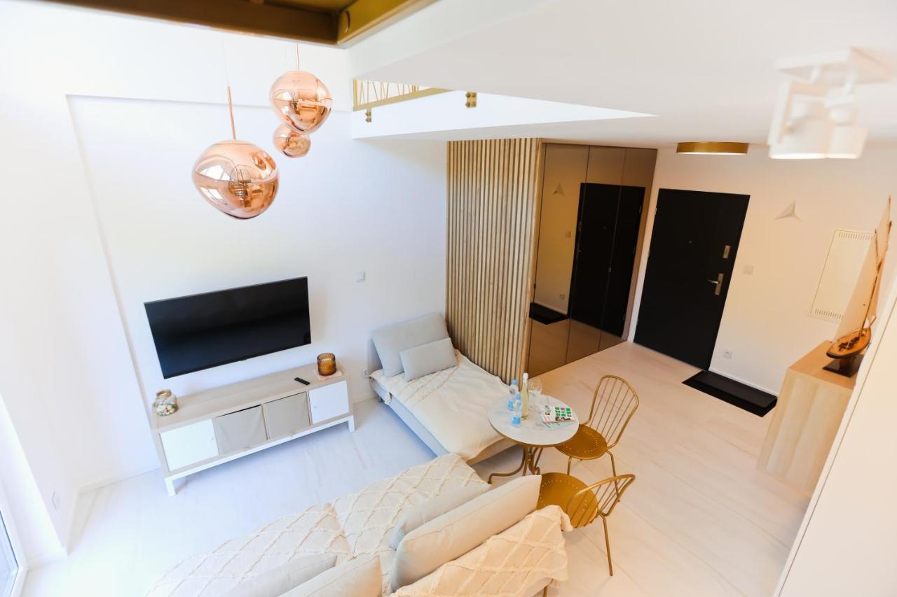 M&K Apartamenty Sailors Golden Yacht, Gdansk - Wyspa Sobieszewska エクステリア 写真