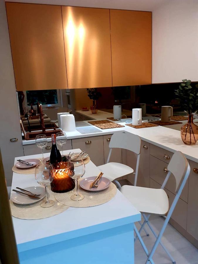 M&K Apartamenty Sailors Golden Yacht, Gdansk - Wyspa Sobieszewska エクステリア 写真